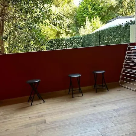 Apartment Dans Avec Piscine *